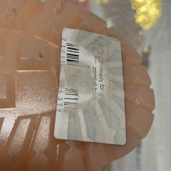 Blush combat boots - Picture 4 of 7